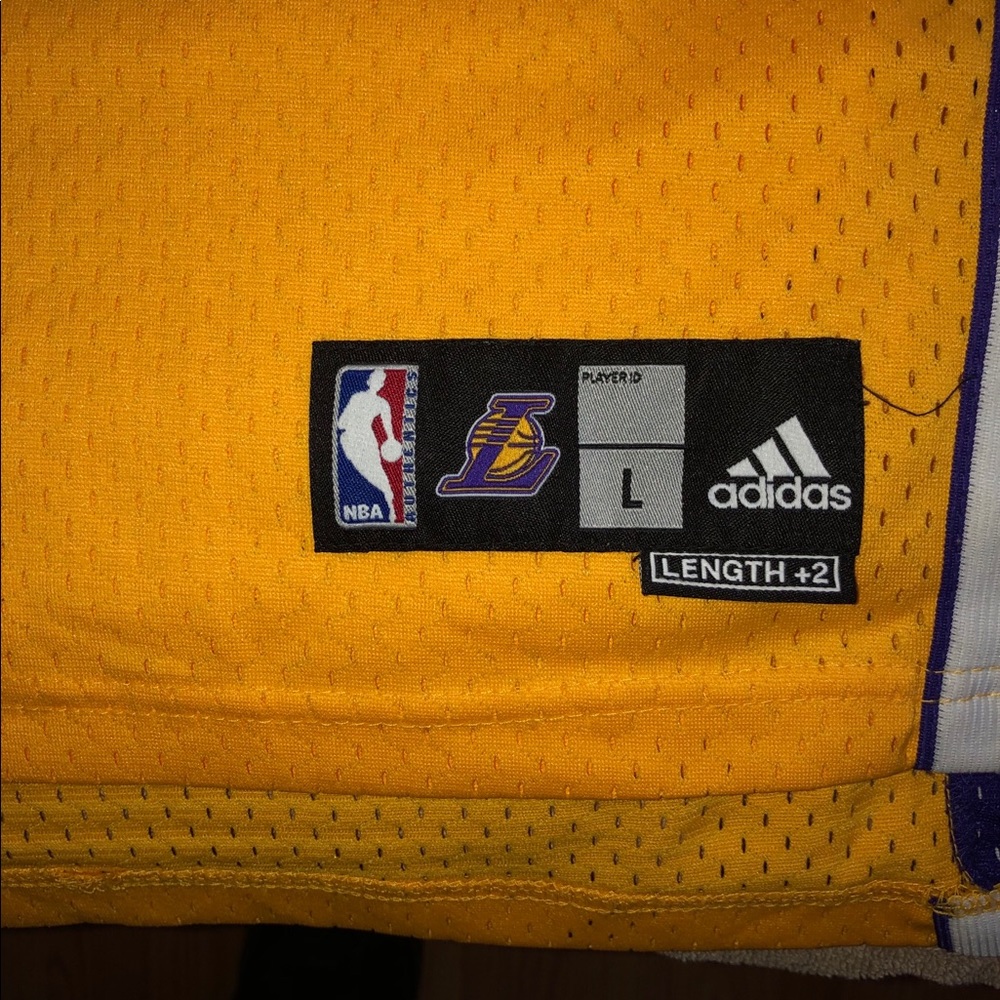 Lakers Vintage Jersey - Picture 5 of 6